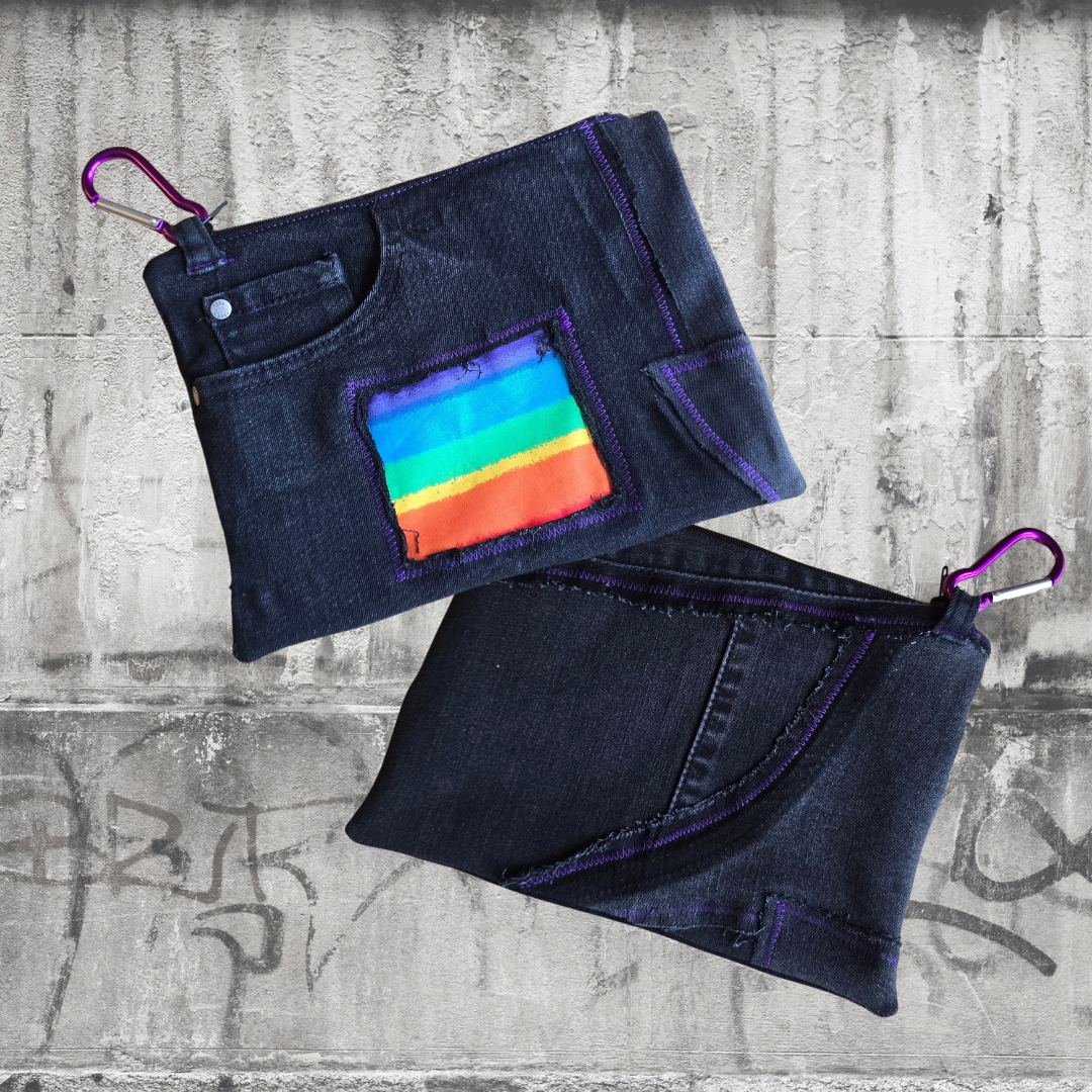 Rainbow-flag-wallet.png