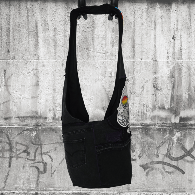 Rainbow_black-bag-2.png